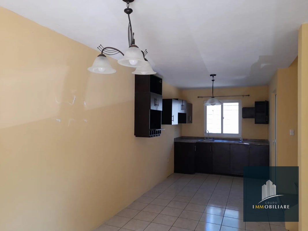 Casa en alquiler barata santa catarina pinula, cerca del pueblito - 11