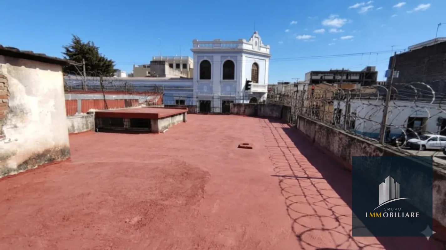 Casa para inversion en venta zona 1 guatemala - 2
