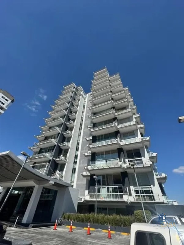 Apartamento en renta ATRIUM zona 10 - 1