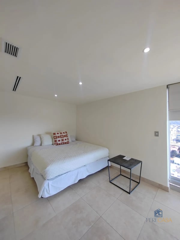Apartamento en renta ATRIUM zona 10 - 10