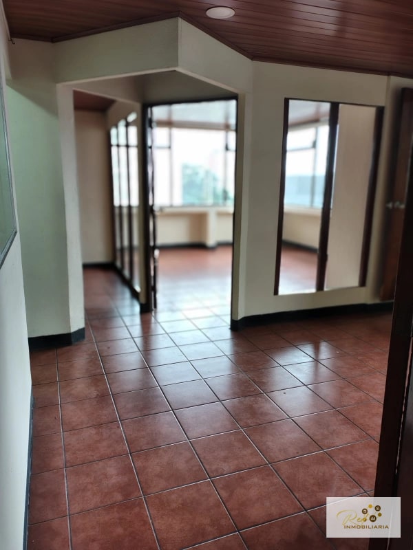 RENTA DE OFICINA, EN EDIFICIO REFORMA MONTUFAR ZONA 10. - 4