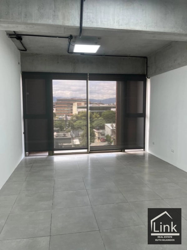 RENTA DE OFICINA ZONA 9 HUB - 7