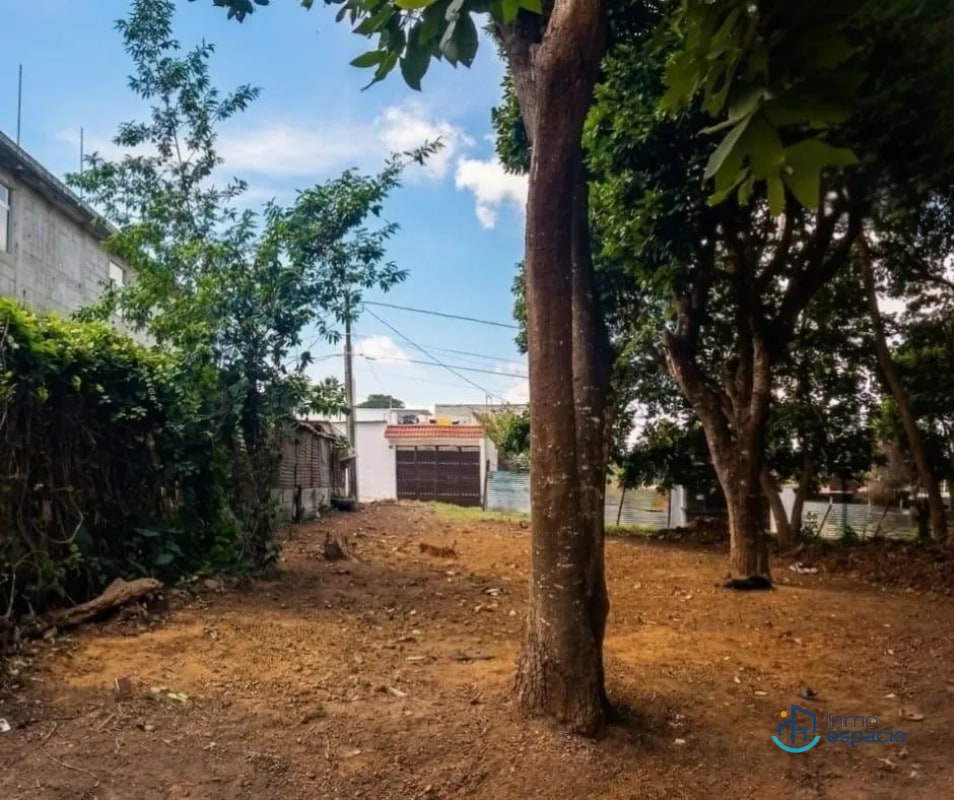 Terreno en venta en San Lucas Sacatepéquez - 12