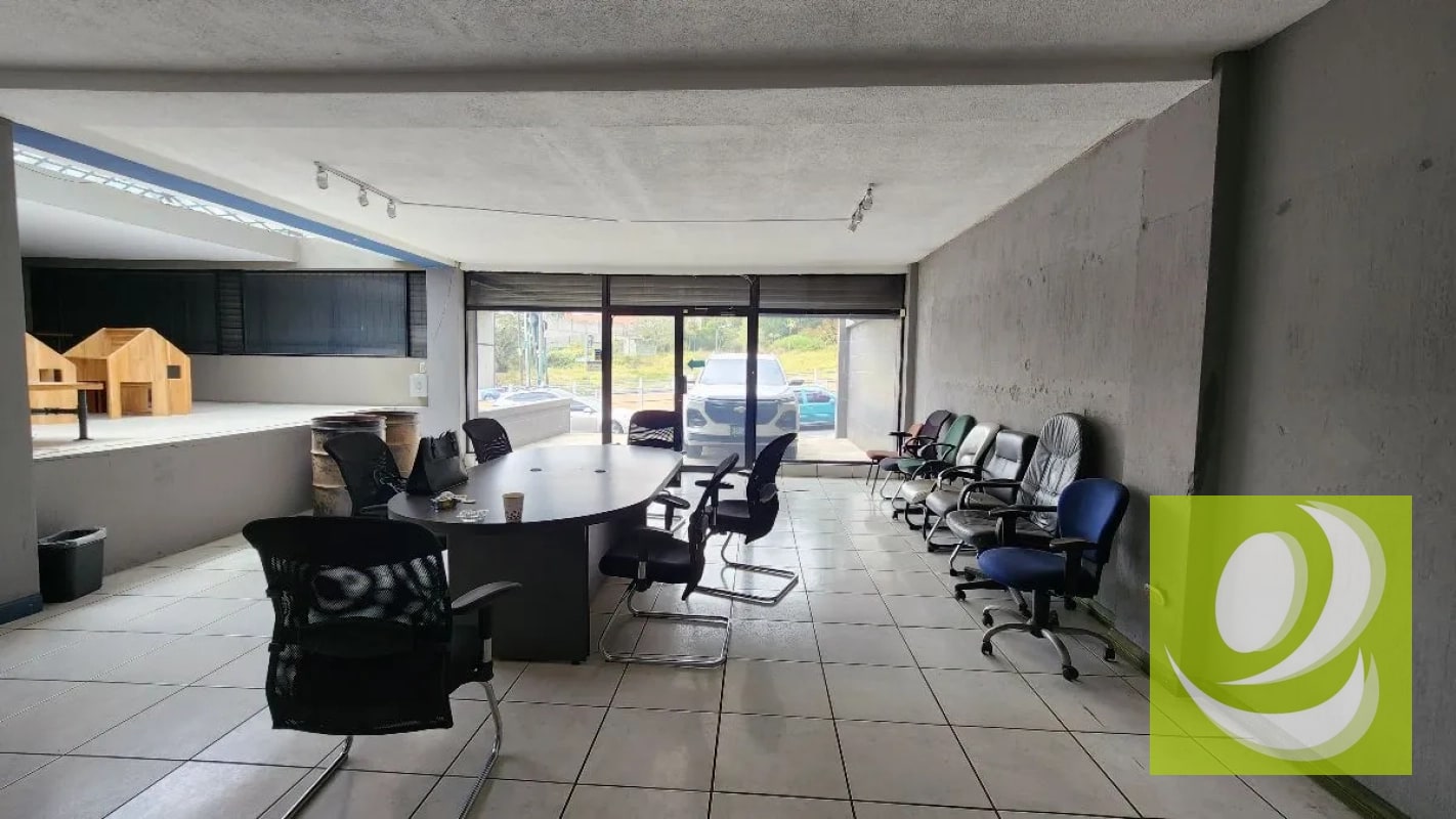 Edificio comercial en Venta San Cristobal Mixco - 1