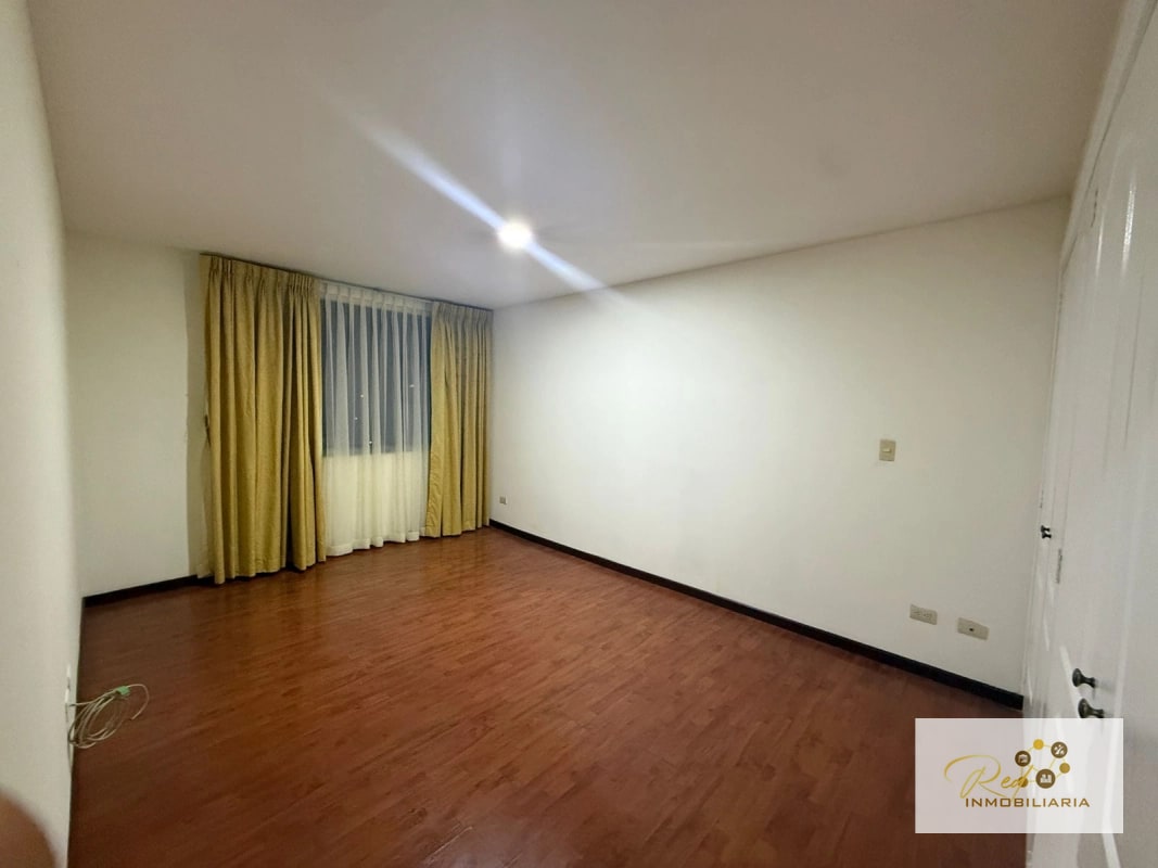 RENTA APARTAMENTO EDIFICIO BELLIN, ZONA 14 - 14