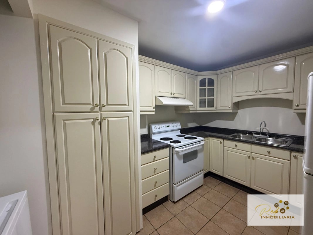 RENTA APARTAMENTO EDIFICIO BELLIN, ZONA 14 - 8