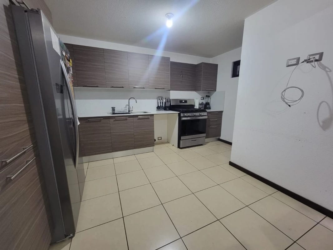 PRADOS DEL CARMEN / CASA EN VENTA DE 4 HABITACIONES — Casa en Venta en Boca del Monte, Guatemala, Ciudad — foto 8 de 11