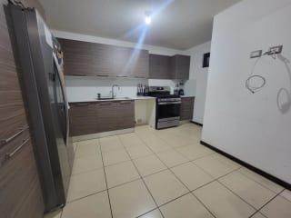 PRADOS DEL CARMEN / CASA EN VENTA DE 4 HABITACIONES — Casa en Venta en Boca del Monte, Guatemala, Ciudad — miniatura 8 de 11