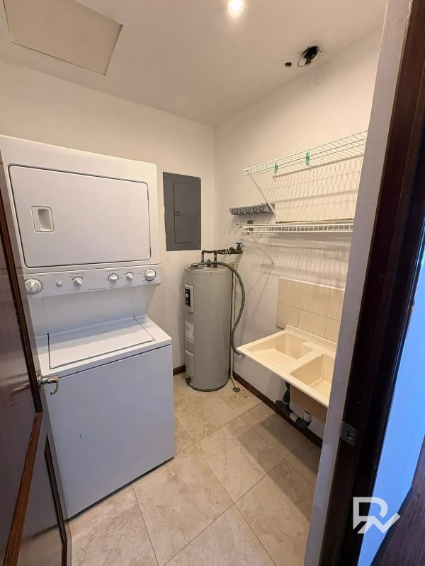 Venta de Apartamento en Edificio Torre del Valle zona 10 cerca de CC La Estación - 4