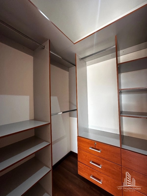 Zona 15, amplio apartamento en alquiler - 4