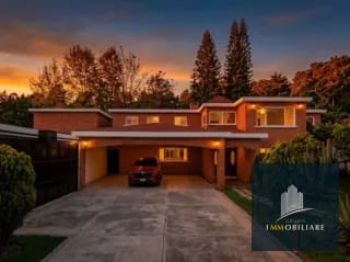 Casa en venta en Residenciales San Antonio km 16.5 Carretera a el Salvador — Casa en Venta en San Antonio, Carretera a El Salvador, Guatemala, Ciudad — miniatura 1 de 16