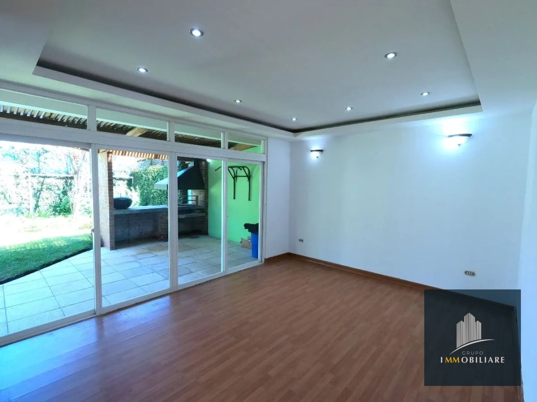 Casa en venta en Residenciales San Antonio km 16.5 Carretera a el Salvador - 11