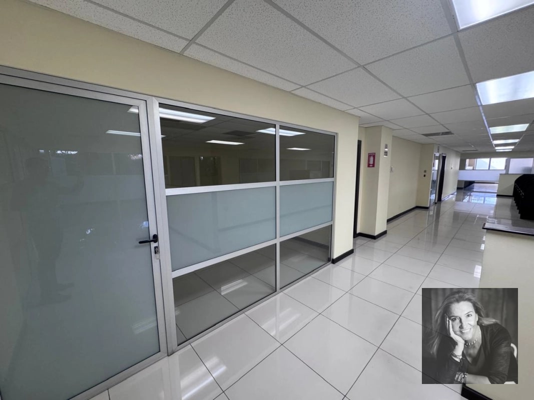 EDIFICIO EN RENTA, ZONA 10 - 14