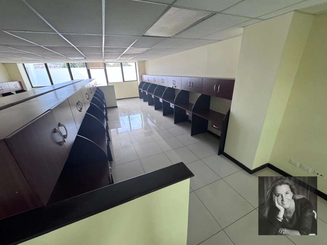 EDIFICIO EN RENTA, ZONA 10 - 13