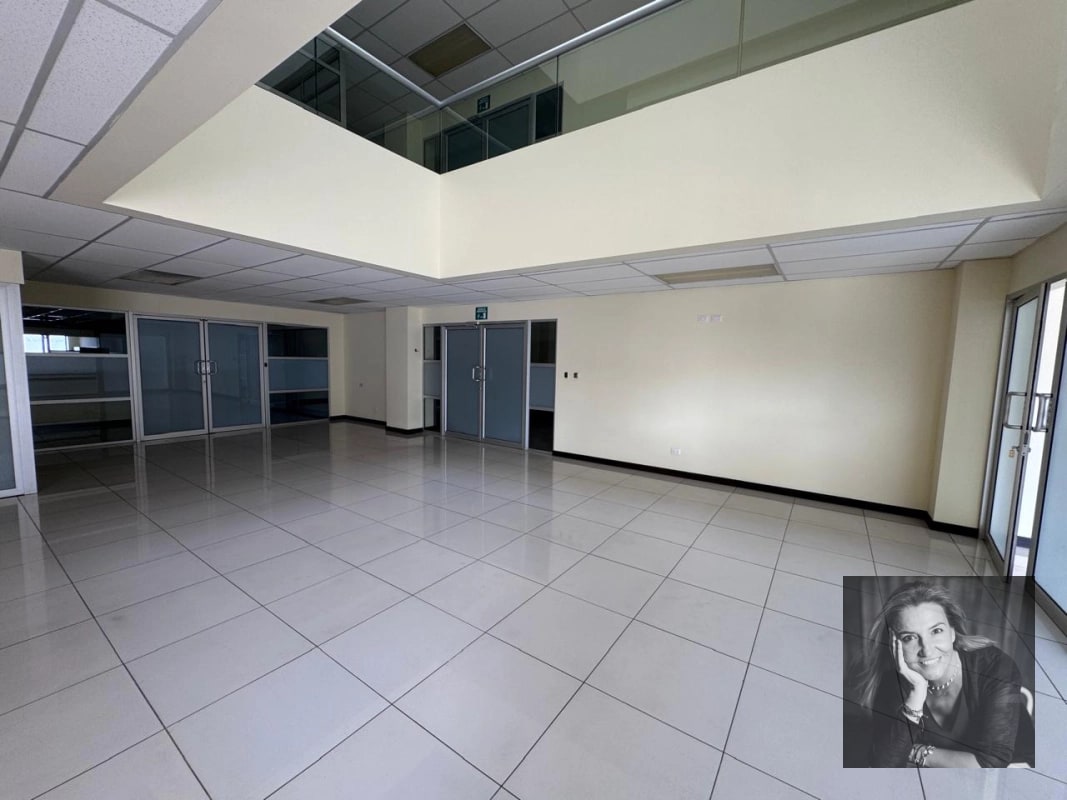 EDIFICIO EN RENTA, ZONA 10 - 11
