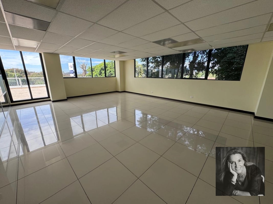EDIFICIO EN RENTA, ZONA 10 - 7