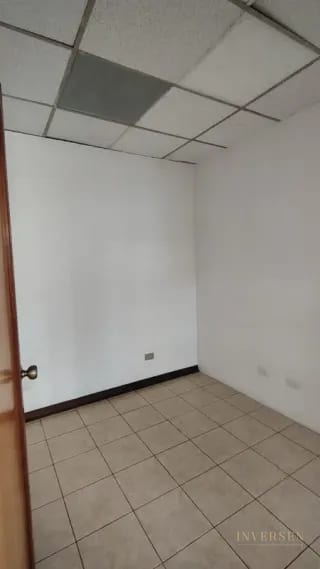 Oficina en renta ubicada en zona 10 — Oficina en Alquiler en Zona 10, Guatemala, Ciudad — miniatura 11 de 11