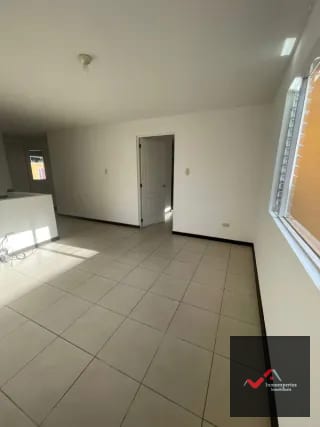 CASA EN VENTA SAN CRISTOBAL, ZONA 8 DE MIXCO — Casa en Venta en Zona 8 Mixco, Guatemala, Ciudad — miniatura 9 de 17