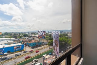 Oficina en Zona 13 — Oficina en Alquiler en Zona 13, Guatemala, Ciudad — miniatura 2 de 5