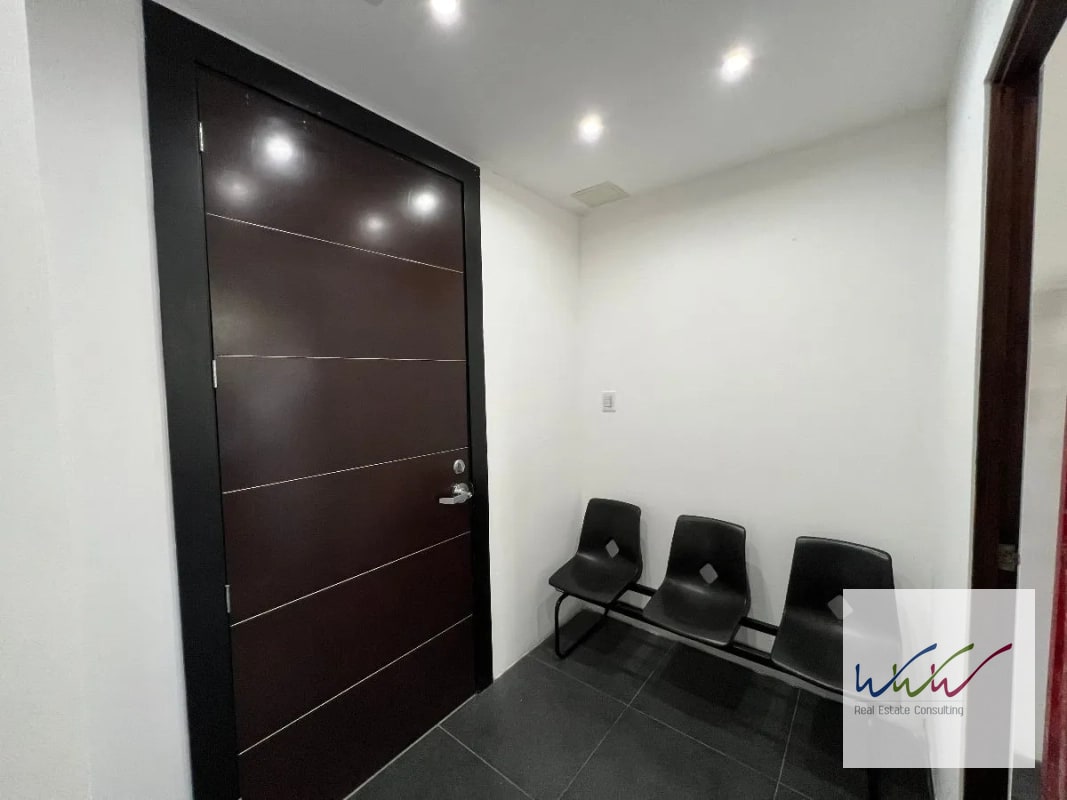 Vendo/rento oficina de 67m2 en edificio Design Center, zona 10 - 7
