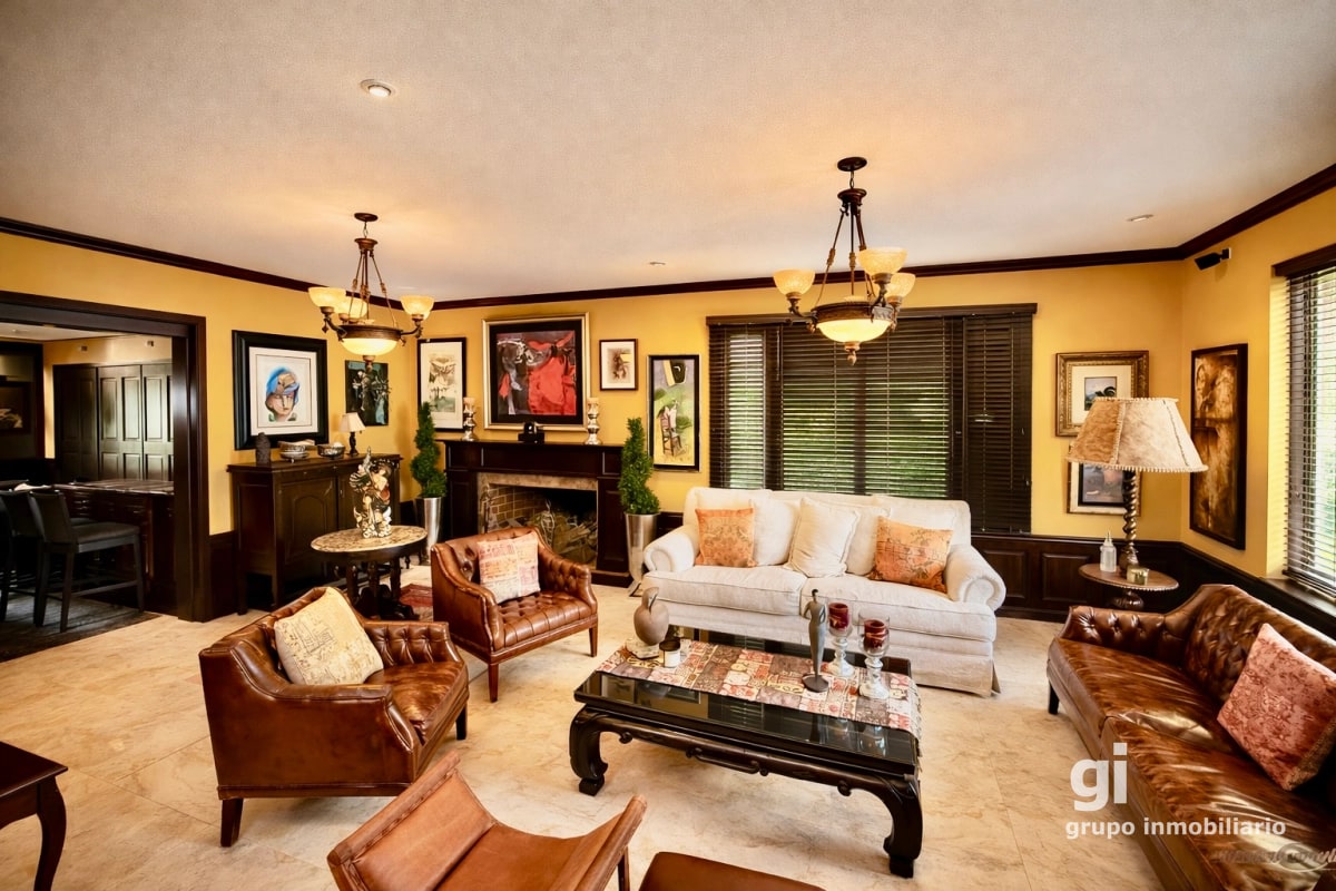 Preciosa casa en venta en condominio exclusivo CAES - 13