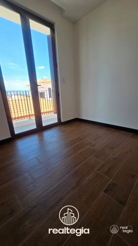 APARTAMENTO EN LIRIOS DE CAYALÁ ZONA 16 - 11