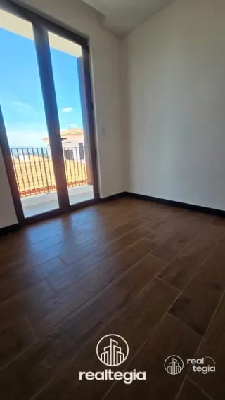 APARTAMENTO EN LIRIOS DE CAYALÁ ZONA 16 — Apartamento en Venta en Zona 16, Guatemala, Ciudad — miniatura 11 de 12