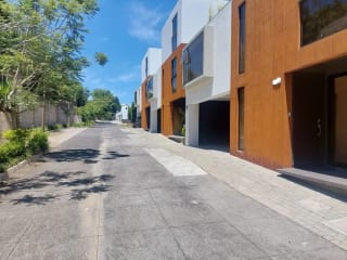 VENTA DE CASA EN SANTUARIA MUXBAL — Casa en Venta en Santuaria Muxbal, Muxbal, Guatemala, Ciudad — miniatura 1 de 17