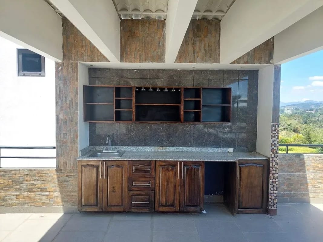 VENTA DE CASA EN SANTUARIA MUXBAL — Casa en Venta en Santuaria Muxbal, Muxbal, Guatemala, Ciudad — foto 4 de 17