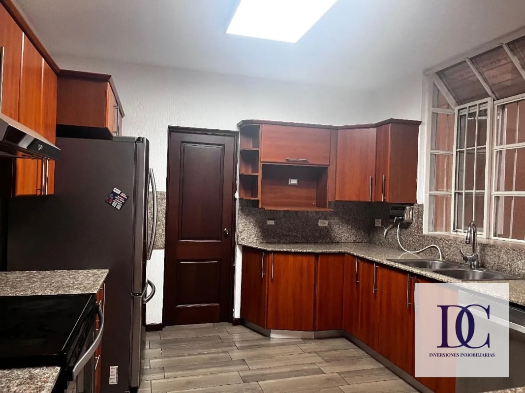 📍 CASA EN RENTA – COLONIA ELGIN II | ZONA 13 - 17