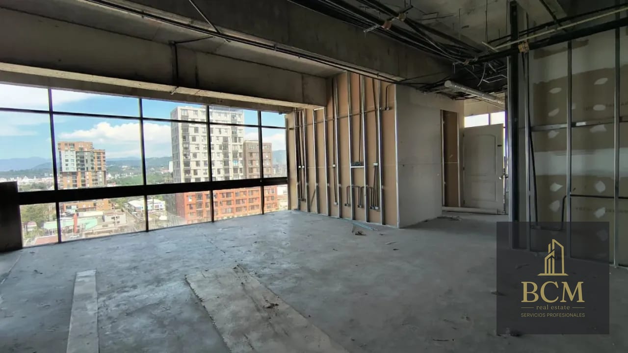 Rento nivel en obra gris - Edificio Z. 10 — Oficina en Alquiler en Renovati, Zona 10, Guatemala, Ciudad — foto 2 de 6