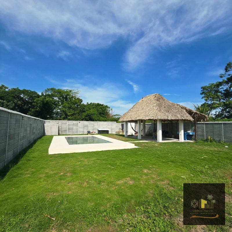 Terreno en Venta Con piscina Carretera a Monterrico - 9
