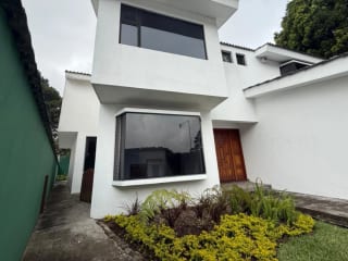 Preciosa casa en venta en Condominio la Encantada, km 12 Carretera El Salvador. — Casa en Venta en Carretera a El Salvador, Guatemala, Ciudad — miniatura 6 de 17