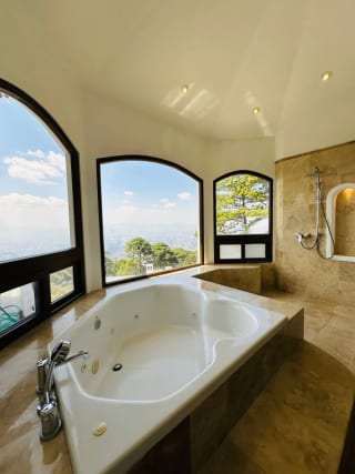 Casa en venta Montebello 2 — Casa en Venta en Montebello II, Carretera a El Salvador, Guatemala, Ciudad — miniatura 3 de 7