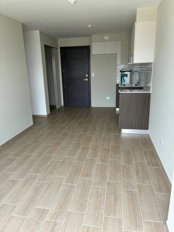 Apto en renta en ANDARES DOCE z12 — Apartamento en Alquiler en Andares Doce, Zona 12, Guatemala, Ciudad — foto 2 de 17