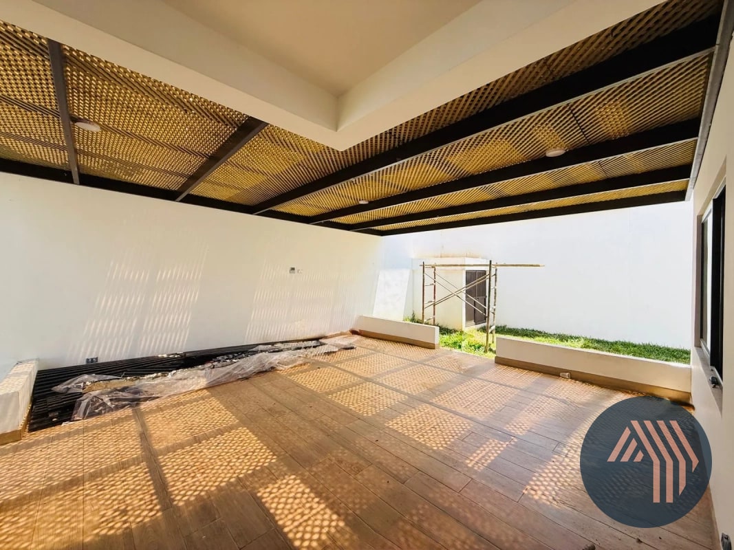VENTA DE HERMOSAS CASAS - ARRAZOLA 1, KM 17.5 CES - 5