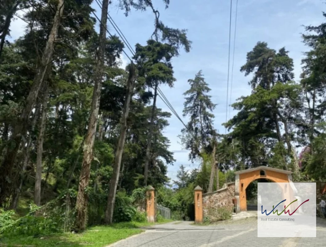 Vendo terreno para varias casas en residencial exclusivo, Km. 13 CAES - 1