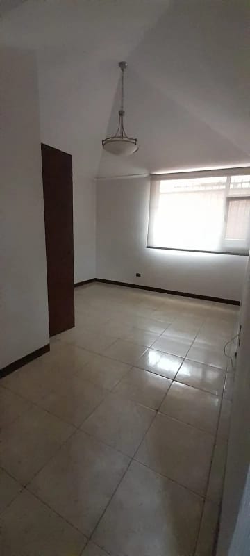 Casa en Zona 15 — Apartamento en Alquiler en Zona 15, Guatemala, Ciudad — foto 4 de 5