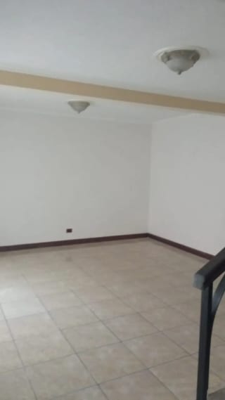 Casa en Zona 15 — Apartamento en Alquiler en Zona 15, Guatemala, Ciudad — miniatura 2 de 5