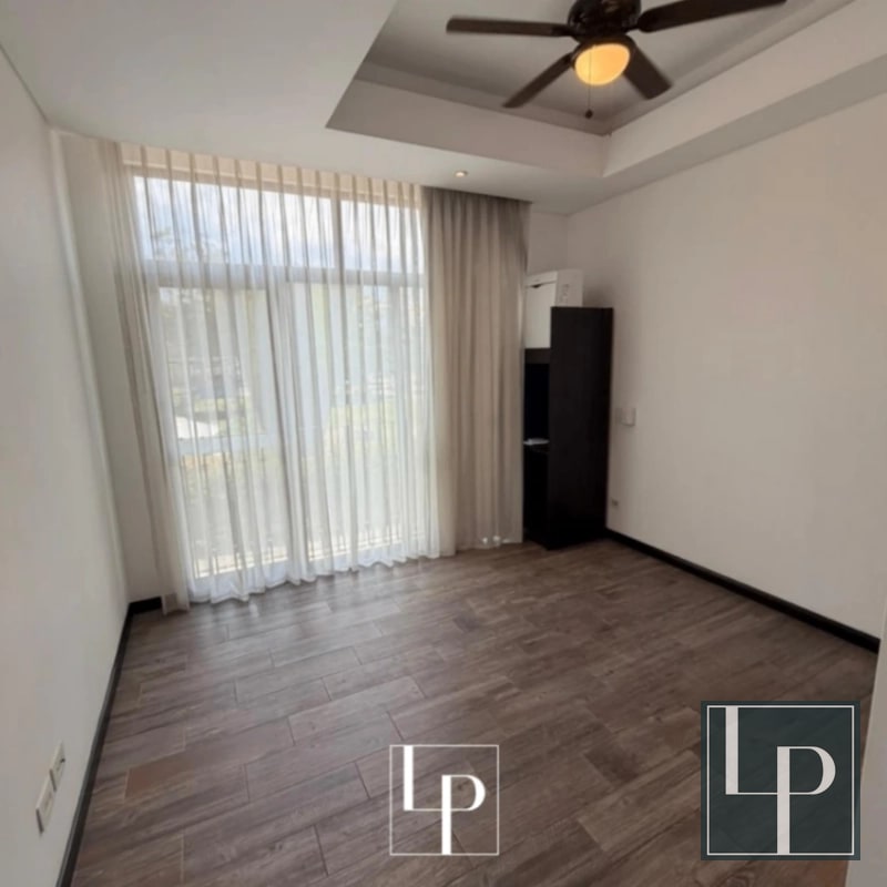 Amplio Apartamento en Renta en Lirios 1 de Cayalá - 4