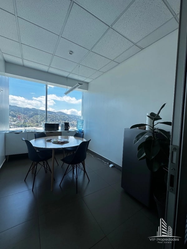 Empresarial zona pradera, vendo oficina - 4