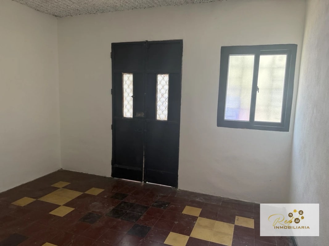 Venta de propiedad grande San Pedrito zona 5 - 3