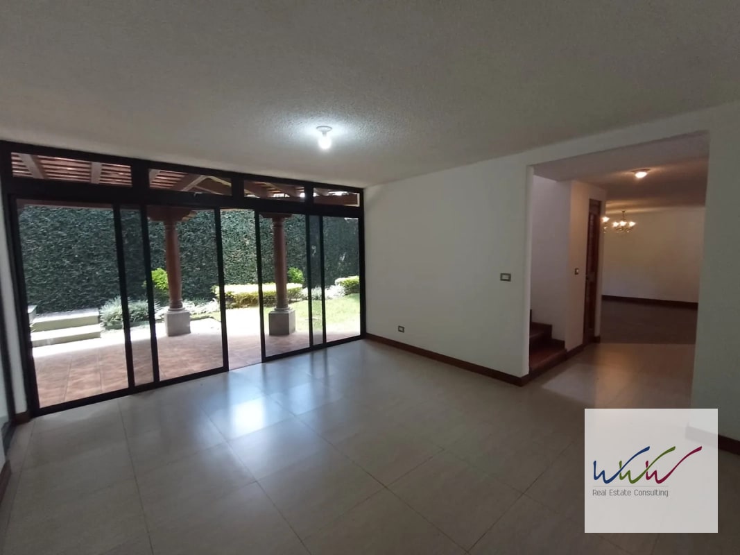Casa en Venta Condominio Cortijo Santa Fe, zona 10 - 13