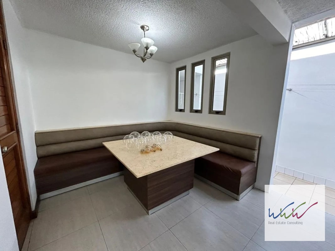 Casa en Venta Condominio Cortijo Santa Fe, zona 10 - 12