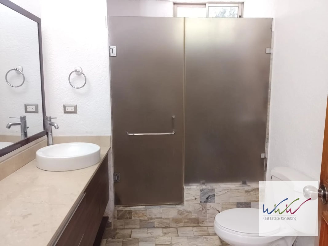 Casa en Venta Condominio Cortijo Santa Fe, zona 10 - 3