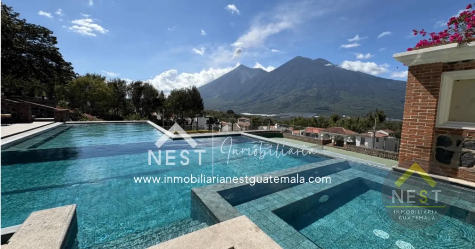 Casa estilo colonial con terraza en Venta | ANTIGUA GARDENS - 3