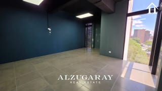 OFICINA UBICADA EN Z.10 52.93 MT2/ EDIFICIO 01010 — Oficina en Alquiler en Zona 10, Guatemala, Ciudad — miniatura 7 de 8