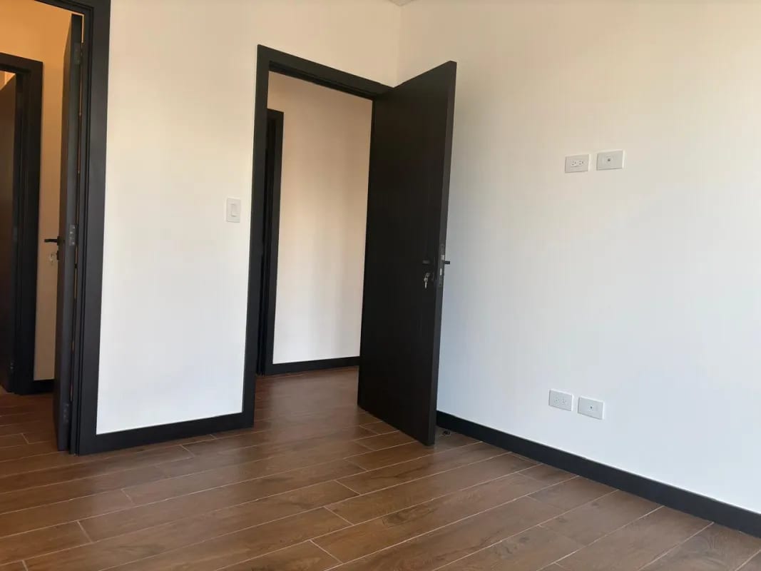 Cayalá Lirios IV, apartamento en alquiler — Apartamento en Alquiler en Zona 16, Guatemala, Ciudad — foto 3 de 10