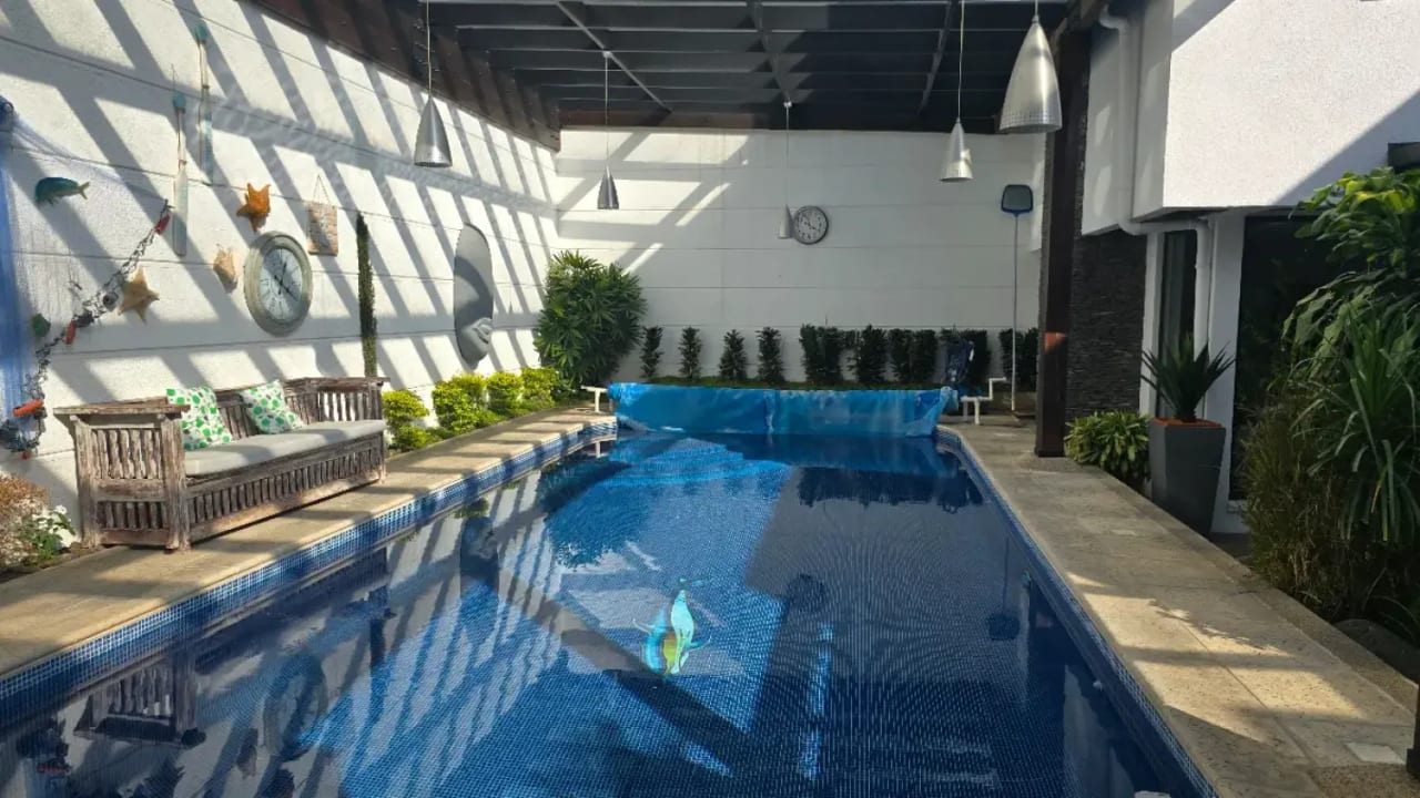 Casa en venta en zona 15, VHI - 1