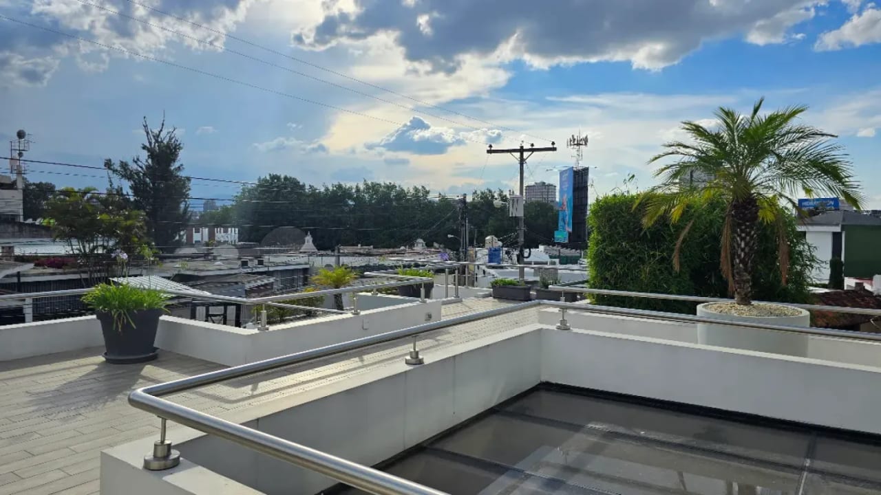 Casa en venta en zona 15, VHI - 2